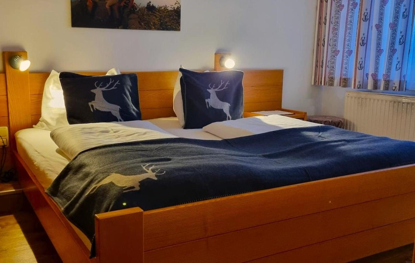 Hotel Baumgartnerhof Finkenstein am Faaker See Экстерьер фото